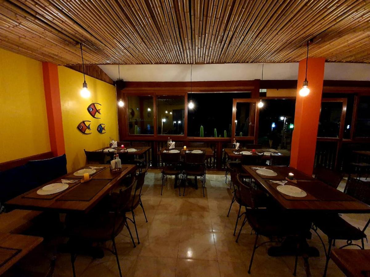 Pousada E Restaurante O Pescador Abraão Eksteriør bilde
